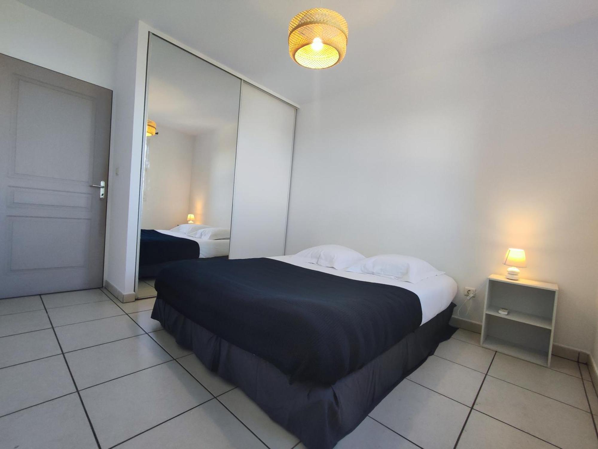 Le Nid Oceanique ! Appart T2 Avec Terrasse, Vue Mer Et Parking Prive En Sous Sol, Proche Du Centre Ville De Saint Gilles Les Bains Экстерьер фото